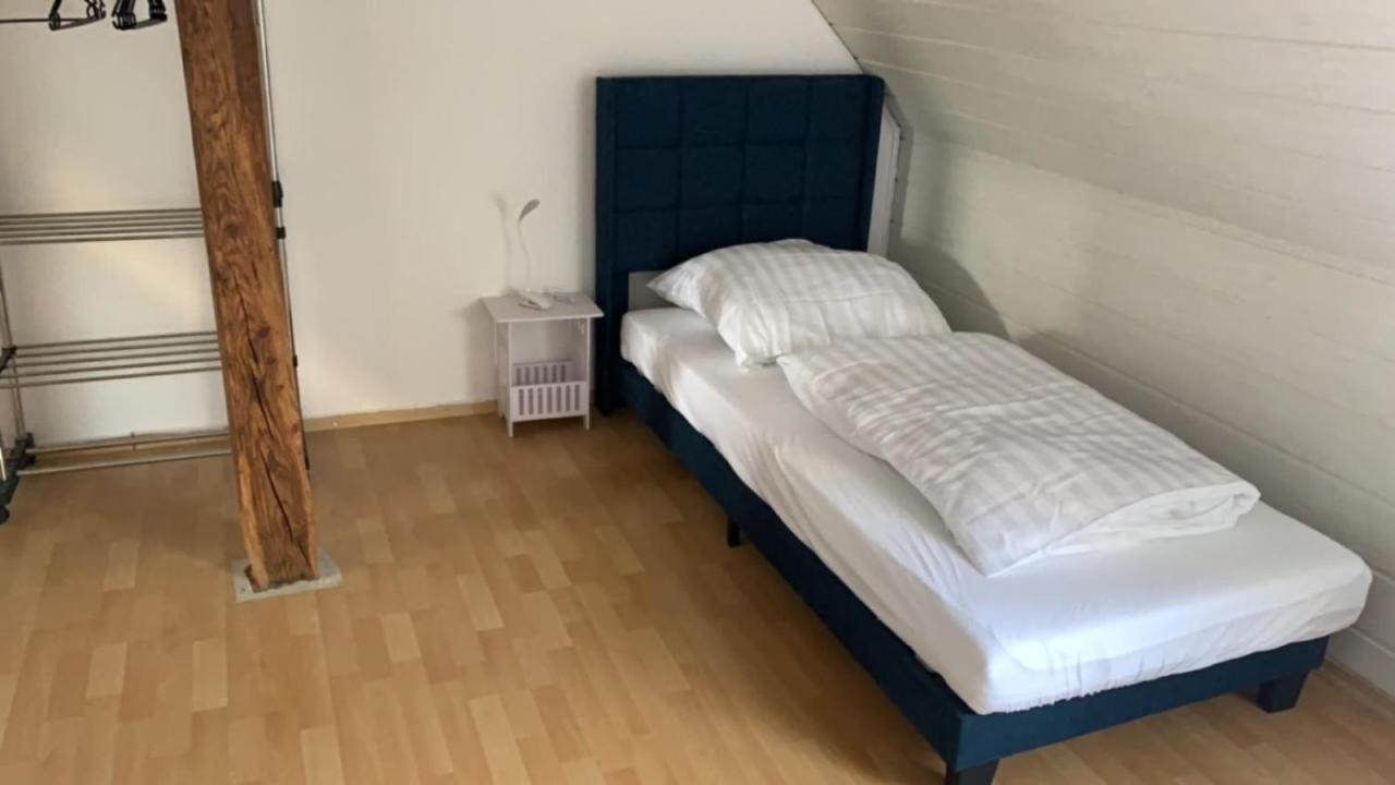 Zimmer In Wohnung Monteure Apartment Kuche Modern Enger Экстерьер фото