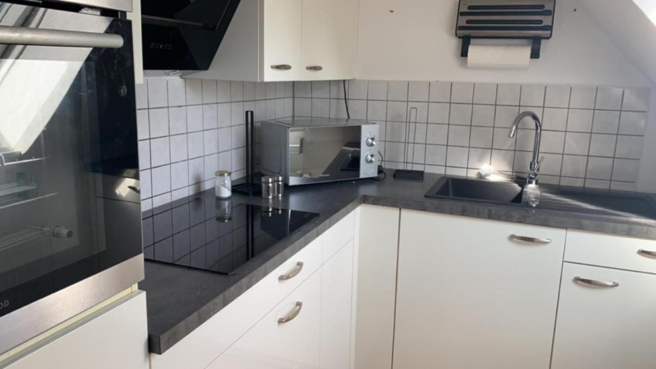 Zimmer In Wohnung Monteure Apartment Kuche Modern Enger Экстерьер фото