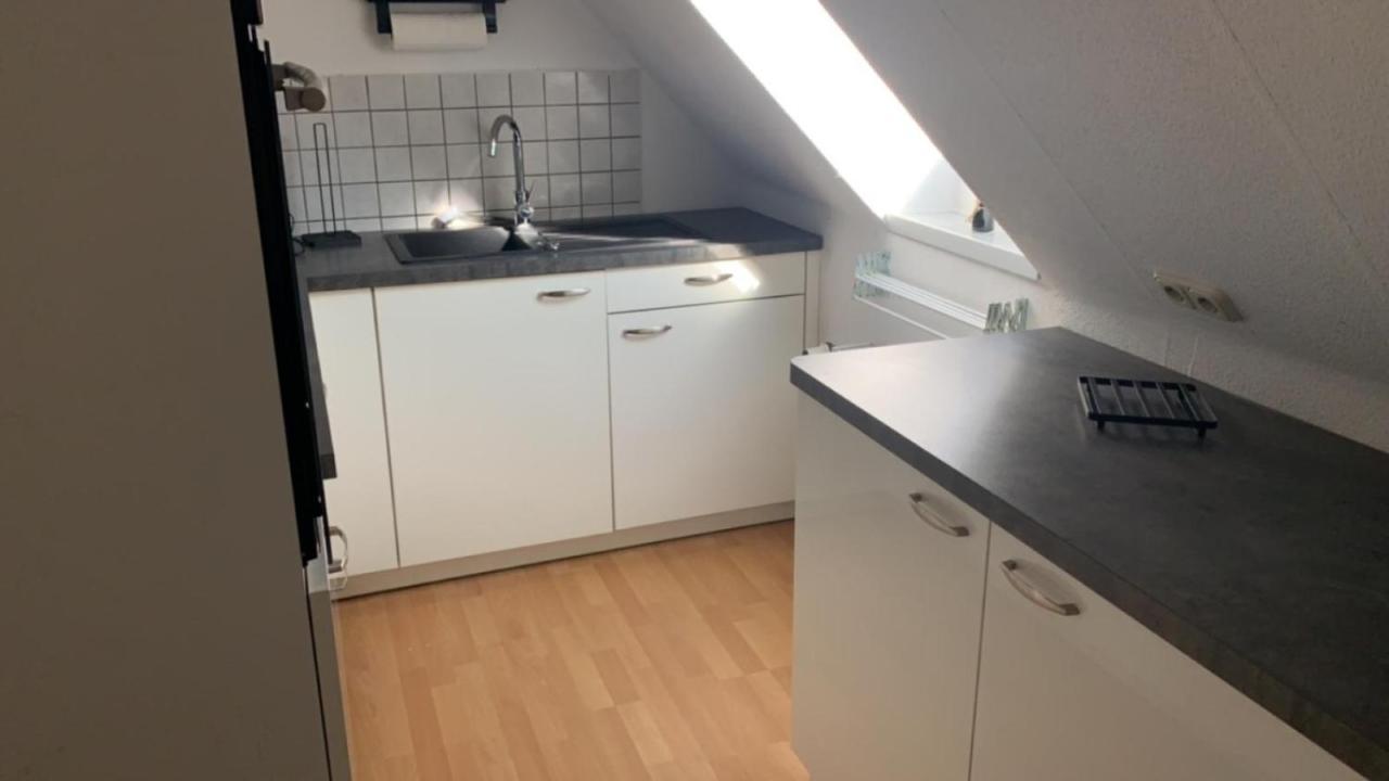 Zimmer In Wohnung Monteure Apartment Kuche Modern Enger Экстерьер фото